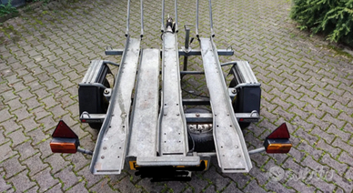 Noleggio carrello porta moto
