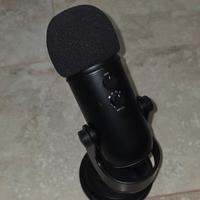 Blue Yeti microphone Logitech