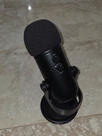Blue Yeti microphone Logitech
