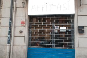 Ampio locale commerciale