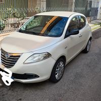 Lancia y 1.3 multijet diesel anno 2012 