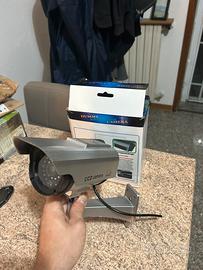 Telecamera solare finta