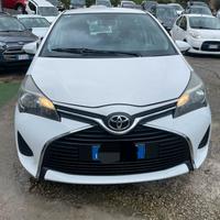 Toyota Yaris 1.0 5porte Active 2015