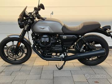 MOTO GUZZI V7 STONE 2024