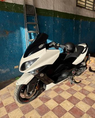 Tmax 500 2010
