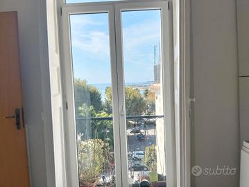 Bilocale arredato luminoso vista mare