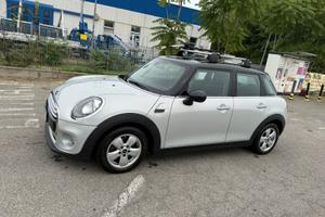 mini one d 5 porte