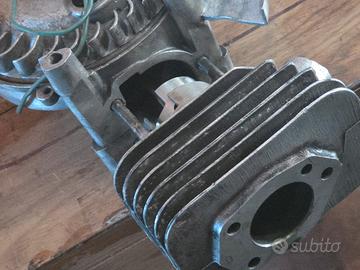 gruppo 50 raro in aluminio scarico 27.   piaggio