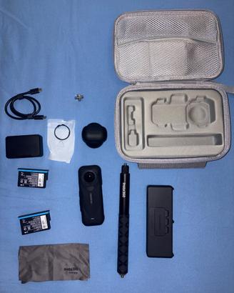 Insta360 x5