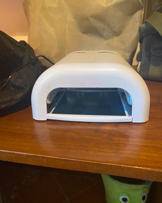 Lampada UV per le unghie