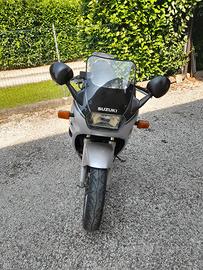 bella Suzuki gs750f.