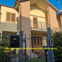 Villetta a schiera, straoccasione, 5 vani