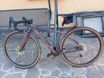bici gravel cannondale topstone