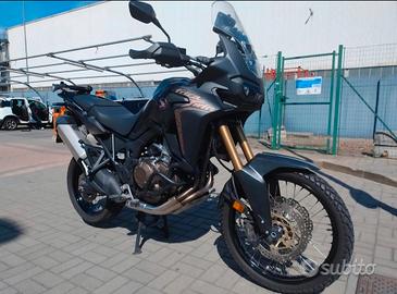Honda Africa twin  1000 Manuale