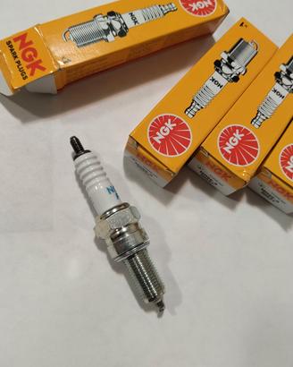 Kit 4 candele accensione NGK. MR8E-9