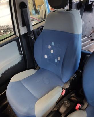 Sedile anteriore dx FIAT PANDA del 2012