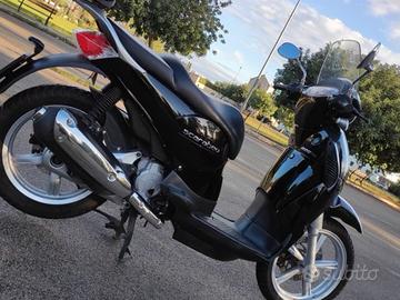 Aprilia Scarabeo 125ie light