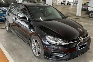 Volkswagen Golf 7.5 R-Line 1.5 TSI ACT 150CV
