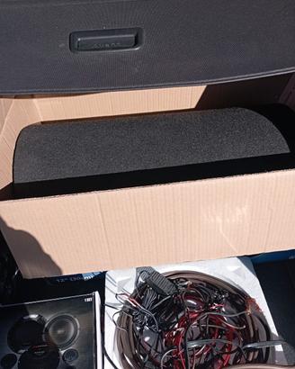 subwoofer Alpine 1000w più cablaggi e cavi