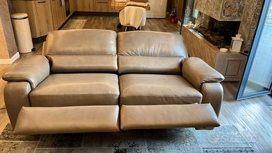 Divano in pelle Chateau D’Ax