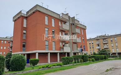 Appartamento piano alto in stabile elegante