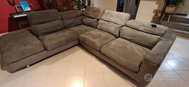 Divano 270 x 250 poltronesofa 300€