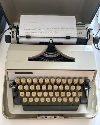 Macchina da scrivere vintage
