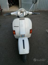 Vespa px200e