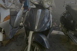 Piaggio Beverly 250cc Tourer da riparare