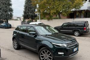Range Rover Evoque Dynamic verde raro Aintre Green