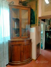 angoliera vetrina antica  in legno di noce