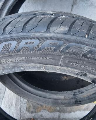 Due gomme 245/45 ZR19  