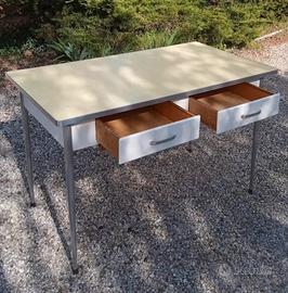 Tavolo in formica anni ‘50