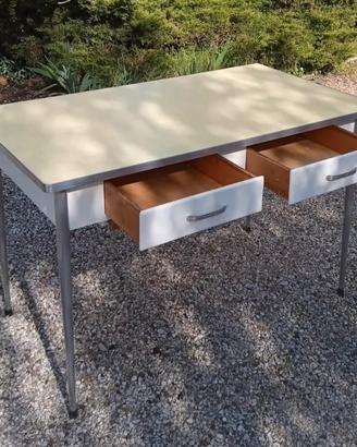 Tavolo in formica anni ‘50