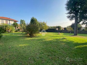 TER. RESIDENZIALE A MAGNAGO