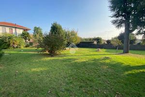 TER. RESIDENZIALE A MAGNAGO