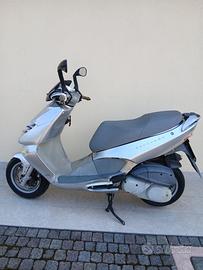 Scooter Aprilia 250