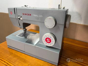 Macchina da cucire singer modello 4432
