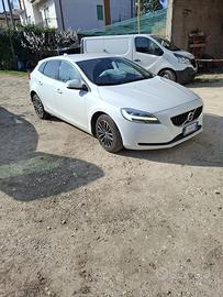 Volvo V40 D2 2.0 120CV - MARCIANTE - INCIDENTATA