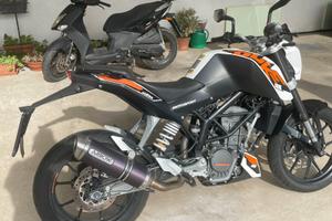 KTM Duke 125