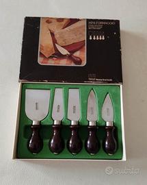 set coltelli taglia formaggi 