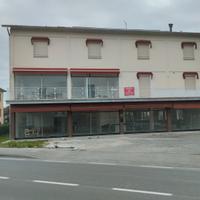 Locale bar-ristorante