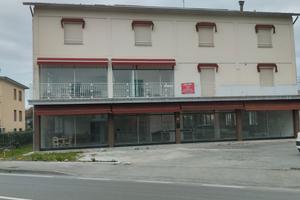 Locale bar-ristorante