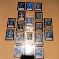 drago bianco occhi blu Yu-Gi-Oh 