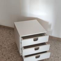 cassettiera comodino Italiano