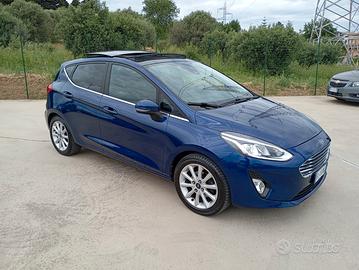 Ford Fiesta 1.5 tdci Titanium NAVI-TETTO APRIBILE