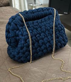 Borsa uncinetto clutch