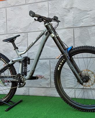 Scott gambler. Downhill