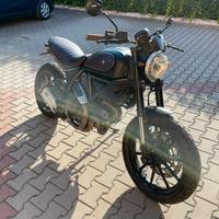 Ducati Scrambler Icon 800 Custom