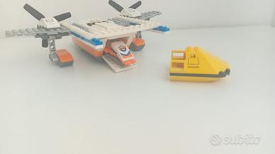 Aereo guardia costiera con scialuppa LEGO
